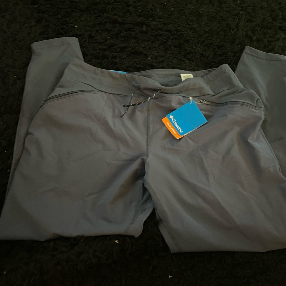 NWT Columbia joggers